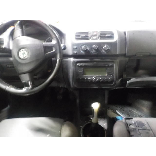 Slot mechaniek kofferdeksel achterklep elektrisch Skoda Fabia II (5J) (2007 - 2014) Hatchback 5-drs 1.4i 16V (BXW)