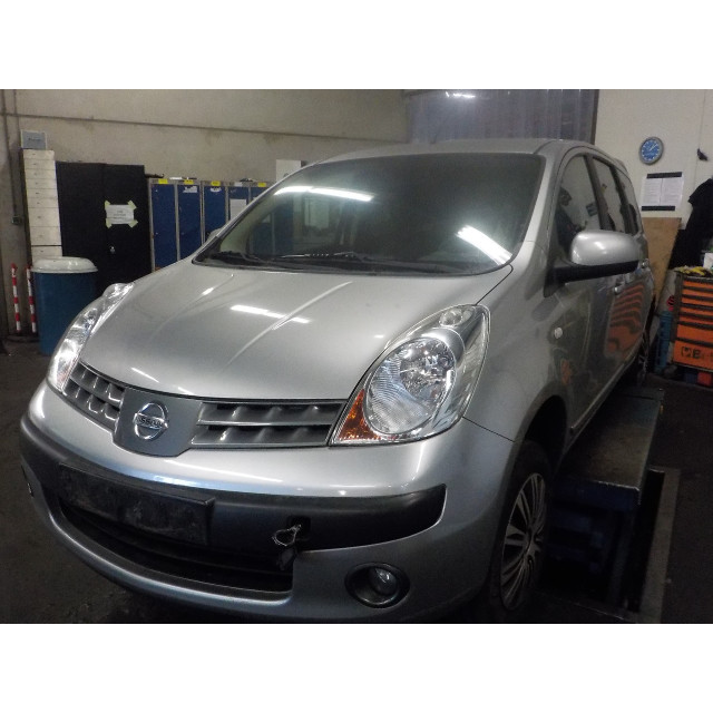 Raammechaniek elektrisch rechts voor Nissan/Datsun Note (E11) (2006 - 2012) MPV 1.6 16V (HR16DE)