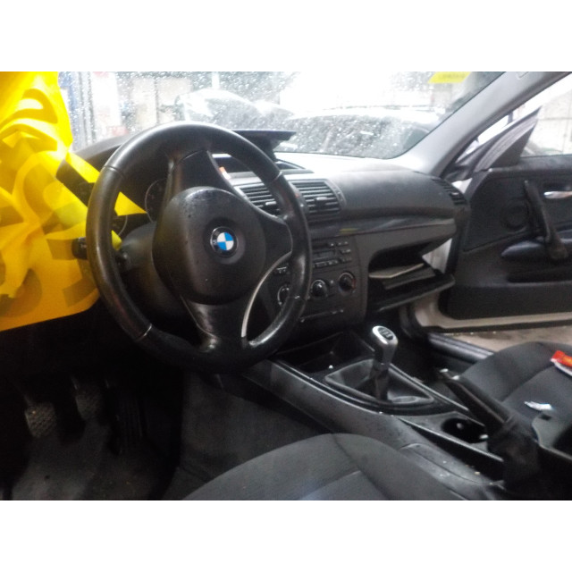 Bedieningspaneel kachel BMW 1 serie (E81) (2008 - 2011) Hatchback 3-drs 116i 2.0 16V (N43-B20A)