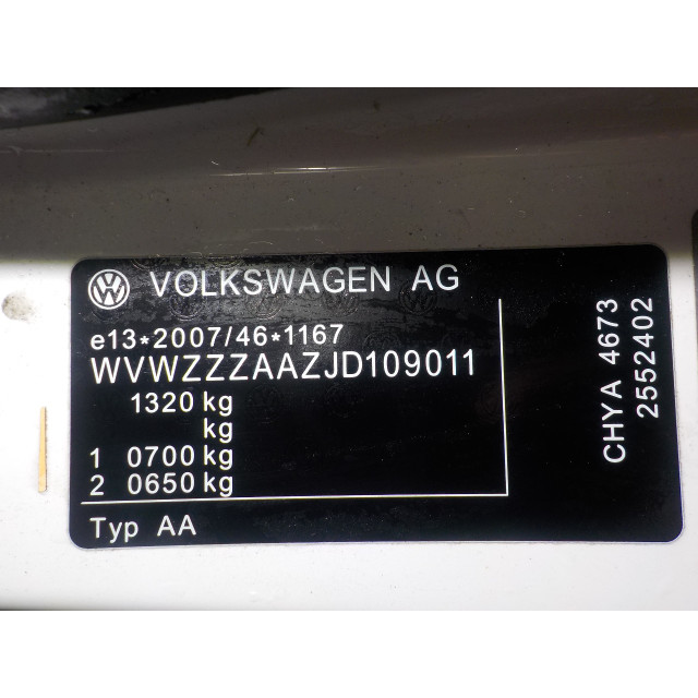 Injectorrail Volkswagen Up! (121) (2011 - 2020) Hatchback 1.0 12V 60 (CHYA)