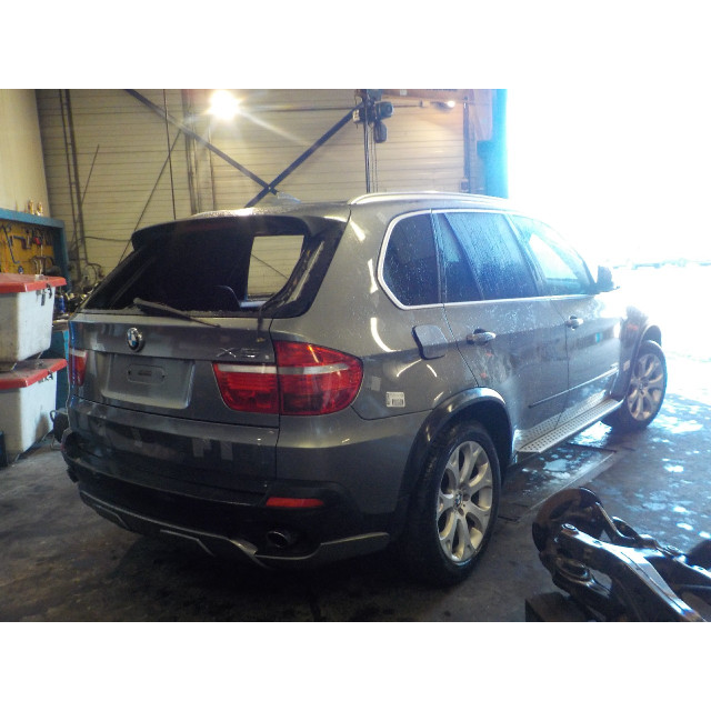 Remklauw links voor BMW X5 (E70) (2008 - 2010) SUV xDrive 30d 3.0 24V (M57N2-D30(306D3))