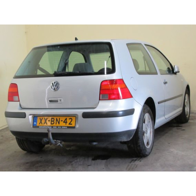 Gasklephuis Volkswagen Golf IV (1J1) (1997 - 2005) Hatchback 1.8 20V (BAF)