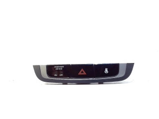 Alarmlicht schakelaar Hyundai iX 35 (LM) (2012 - 2015) SUV 2.0 CRDi 16V (D4HA)