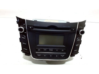 Radio Hyundai i30 Wagon (GDHF5) (2012 - 2017) Combi 1.6 GDI Blue 16V (G4FD(Euro 4))