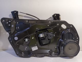 Raammechaniek elektrisch links voor Volkswagen Passat (362) (2010 - 2014) Sedan 1.6 TDI 16V Bluemotion (CAYC)