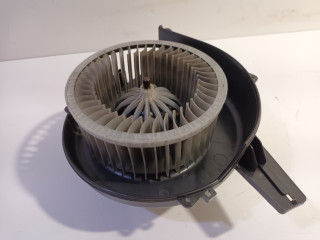 Kachel ventilator motor Audi A1 (8X1/8XK) (2010 - 2015) Hatchback 3-drs 1.2 TFSI (CBZA)