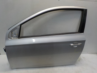 Portier links voor Hyundai i20 (2008 - 2012) Hatchback 1.2i 16V (G4LA)
